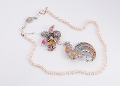 Lot 15 - A collection of costume jewellery