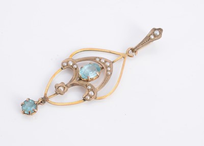 Lot 42 - A 9ct gold Edwardian pendant
