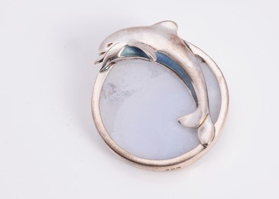 Lot 49 - A silver & glass Pat Cheney 'Chene d'Glas' dolphin brooch