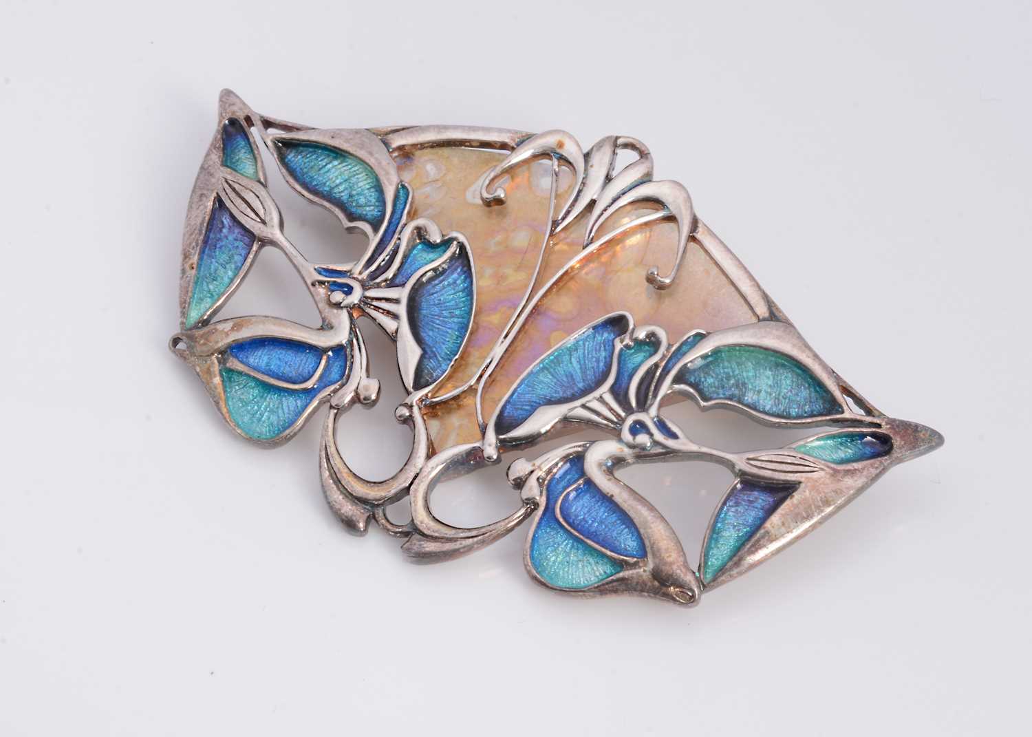 Lot 51 - A large & glass & enamel Pat Cheney 'Chene d'Glas' brooch