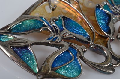Lot 51 - A large & glass & enamel Pat Cheney 'Chene d'Glas' brooch