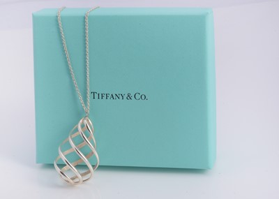 Lot 63 - A silver Tiffany & Co spiral pendant necklace, in turquoise box marked Tiffany & Co