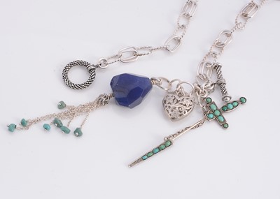 Lot 88 - A Lisa E Moss silver necklace