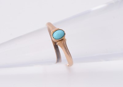 Lot 102 - A 9ct gold turquoise set ring