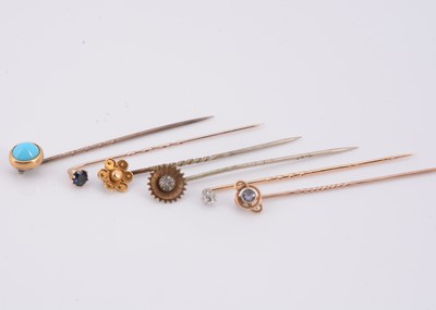 Lot 128 - A collection of stick pins