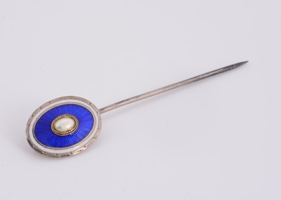 Lot 129 - A Bernhard Hertz oval enamel stick pin