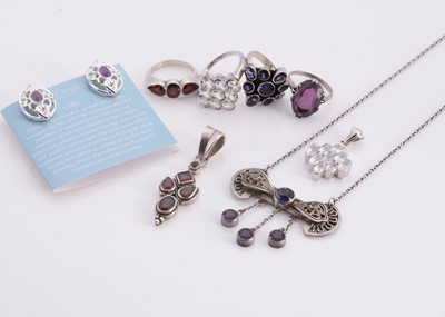 Lot 151 - A collection of white metal jewellery items