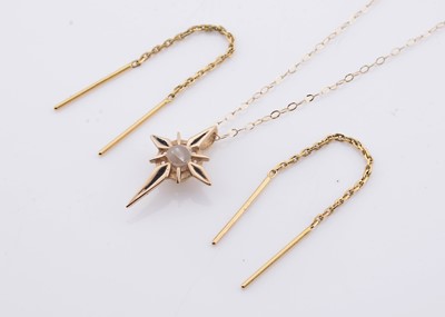 Lot 196 - A 9k gold north star pendant & 9ct gold drop earrings