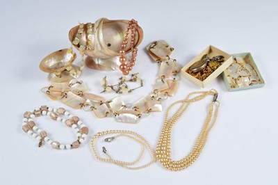 Lot 254 - A collection of pearl costume jewellery