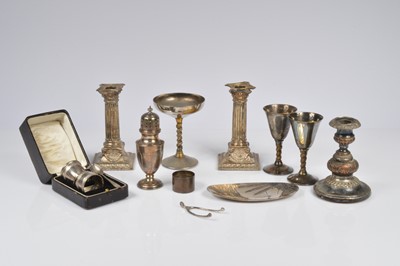 Lot 321 - A collection of silver and silver plate