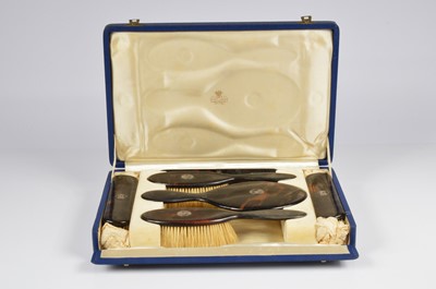 Lot 361 - An Art Deco period dressing table set