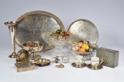 Lot 381 - A collection of silver plate and other items