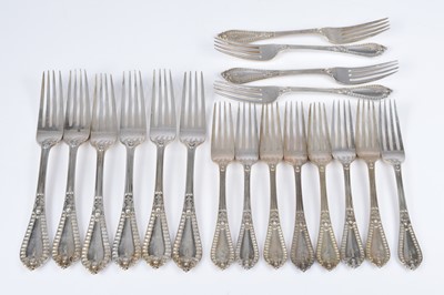 Lot 399 - A set of Victorian silver forks