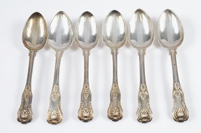 Lot 426 - A set of six George IV silver dessert spoons by William Chawner