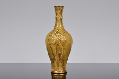 Lot 112 - An early 20th century KPM porcelain vase