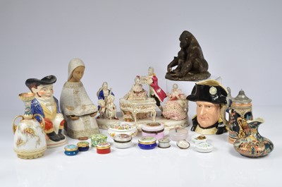 Lot 155 - A collection of ceramics and other items