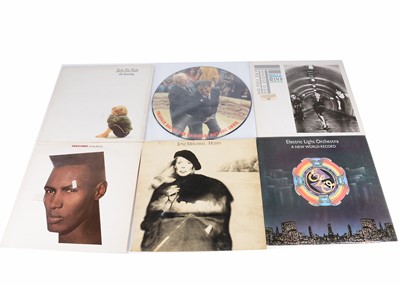 Lot 194 - LPs / 12" Singles